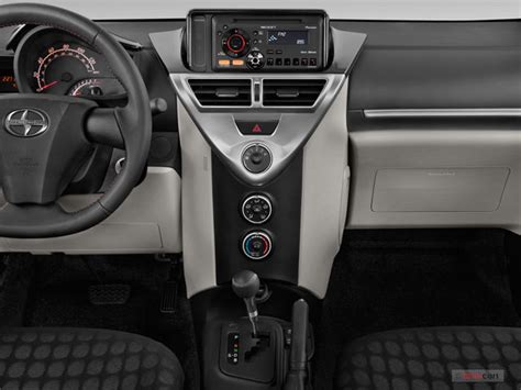 2015 Scion iQ: 26 Interior Photos | U.S. News