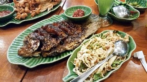 IKAN BAKAR CIANJUR, Semarang - Jl. Letjen Soeprapto no. 19 - Menu, Prices & Restaurant Reviews ...