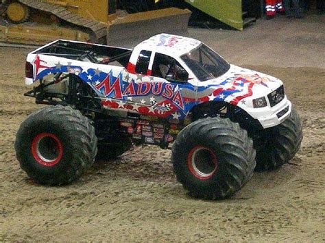 Monster trucks | Madusa Monster Truck | Monster trucks, Big monster trucks, Monster