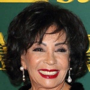 Shirley Bassey - Age, Family, Bio | Famous Birthdays