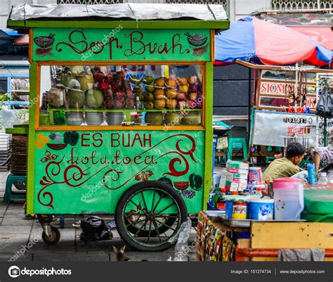 Traditional food stalls in Jakarta, Indonesia – Stock Editorial Photo © kovgabor79 #151274734