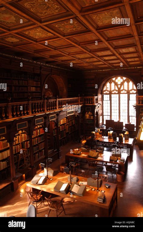 Bodleian library interior books hi-res stock photography and images - Alamy