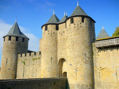 Top 10 Most Beautiful Medieval Castles of France - French Moments