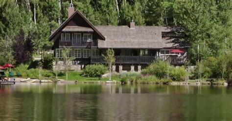 Kevin Costner lists Aspen Ranch for rent at $36,000 a night