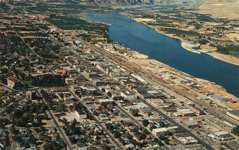 Aerial View of Wenatchee Washington Postcard