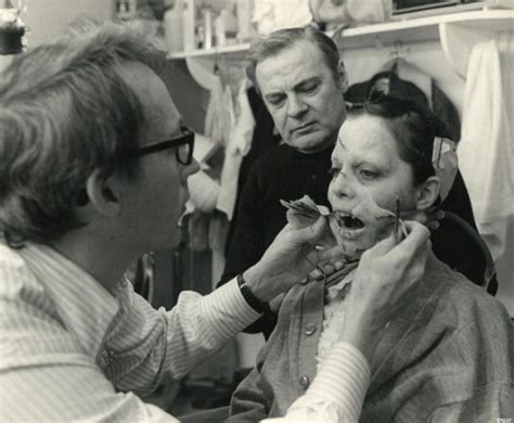 Amazing Behind the Scenes Photos From the Making of ‘The Exorcist ...