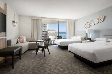 Waikiki Hotel Rooms | Waikiki Beach Marriott Resort & Spa