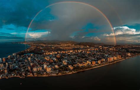 LA FOTO: Así de INCREÍBLE fue el hermoso atardecer en Lecherías que sorprendió a sus habitantes