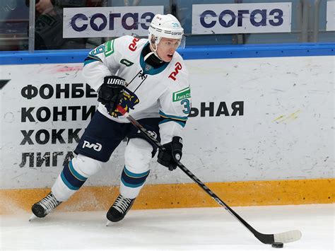 Philadelphia Flyers top prospect Matvei Michkov loaned to HK Sochi