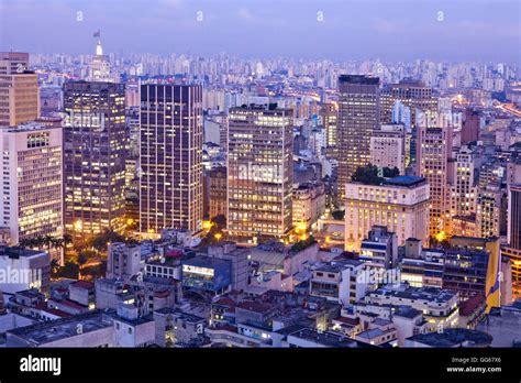 Sao Paulo skyline at night with illuminated buildings Stock Photo - Alamy