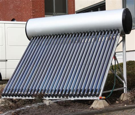 5 Advantages of Using a Solar Water Heater | Calentador solar, Instalación de paneles solares ...