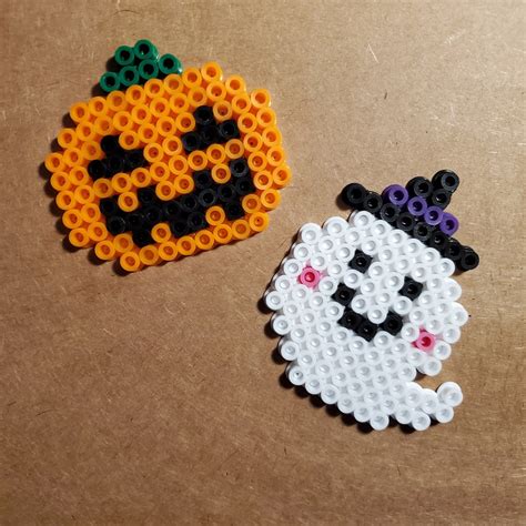 Spooky Pumpkin & Ghost Perler Bead Keychain/magent Halloween - Etsy