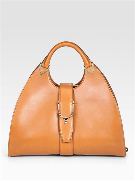 Gucci Stirrup Medium Top Handle Bag in Brown - Lyst