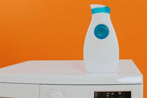 Using a Washing Machine | How to use Detergent - Our Top Tips | Cleanipedia