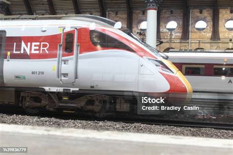 Lner Azuma Train At York Stock Photo - Download Image Now - Rail Transportation, Color Image ...