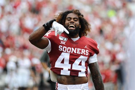 OU football: Sooners spirit squad told not to do ‘horns down’ as controversy over Oklahoma-Texas ...