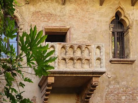 That's Amore: Juliet Balcony & The Real Life Letters to Juliet | solosophie