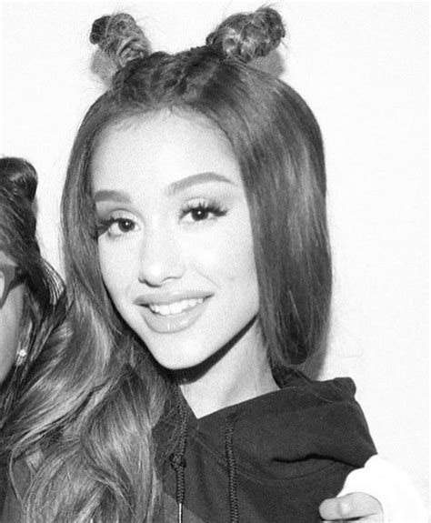 Space buns | Ariana grande hair, Ariana grande style, Ariana grande cute