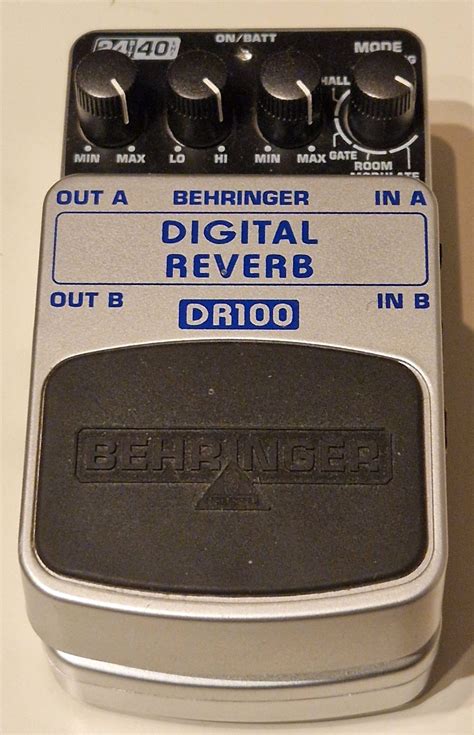 Behringer DR100 Digital Reverb - Effects Pedals