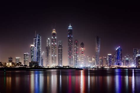 Amazing Town | Wallpapers World | Dubai skyscraper, Dubai city images ...