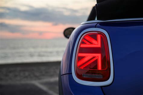 MINI LED rear lights in Union Jack design. (01/2018)