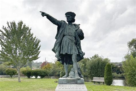 Columbus statue, removed from a square in Providence, R.I., re-emerges in nearby town | WBUR News