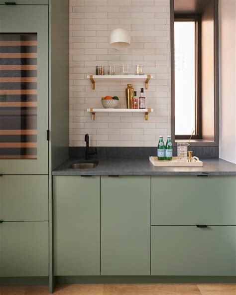 6 Green Kitchen Cabinets That Are Having a Major Moment - SemiStories