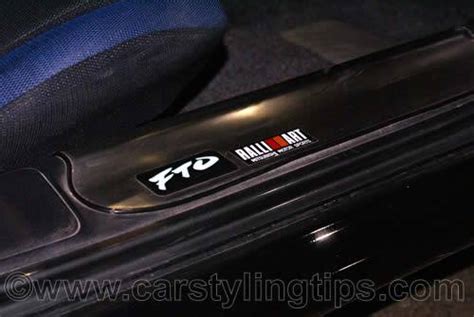 Illuminated FTO door sill badge