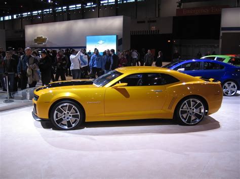 2014 Camaro Bumblebee - Wall123