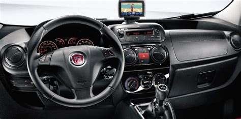 Fiat Qubo Photos and Specs. Photo: Qubo Fiat prices and 23 perfect ...