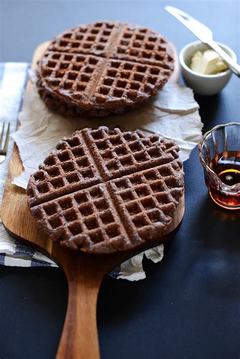 Vegan Blue Cornmeal Waffles | Minimalist Baker Recipes