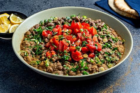 How to make ful medames, the simple fava bean stew beloved as a Middle Eastern breakfast | The ...