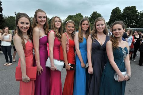 Broadwater School Year 11 prom - Surrey Live