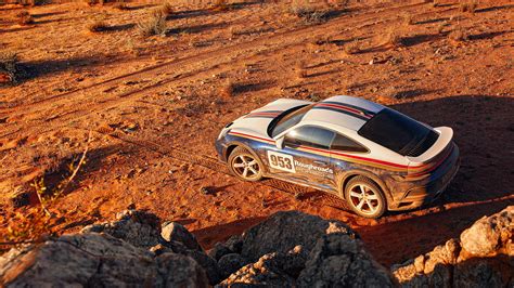 Porsche 911 Dakar - Porsche Great Britain