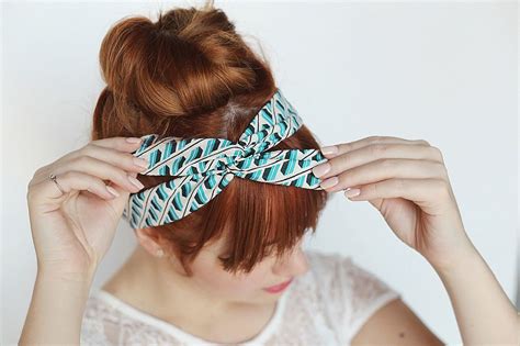 10-Minute DIY: Make a Headband Out of Wire + Fabric Scraps | Wire ...