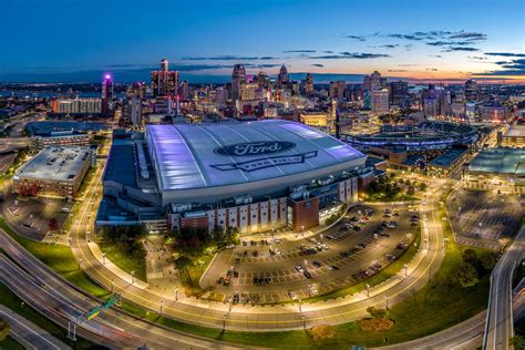 Pin by Randy Champion on Stadiums | Ford field, Detroit skyline, Nfl stadiums