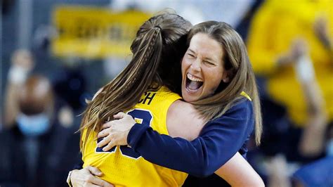 Michigan women's basketball rises to No. 4 in coaches poll