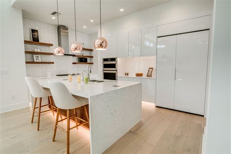 30+ Modern White Kitchen With Wood Accents