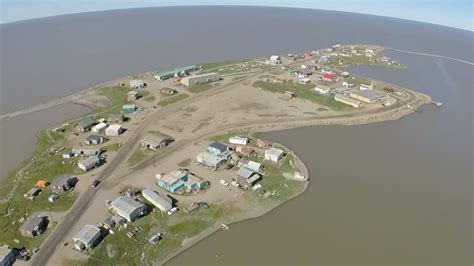 N.W.T. looks at LNG power for Tuktoyaktuk after Inuvik's switch - North - CBC News