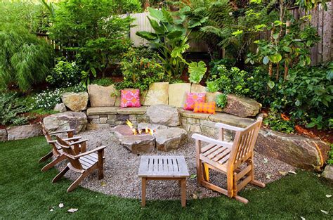 32 The Best Front Yard Landscaping Ideas Sitting Area - MAGZHOUSE