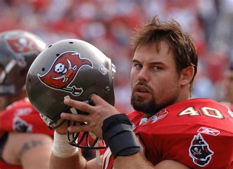 The Life And Career Of Mike Alstott (Complete Story)