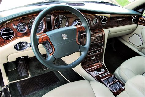 Rolls-Royce Silver Seraph Sedan Interior