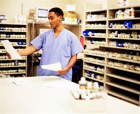 Pharmacy Technician Job Description - Healthcare Salary World