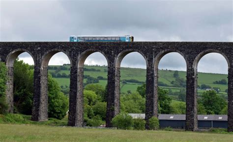 Heart of Wales Line | travel in Wales | fly 2 Wales | railway