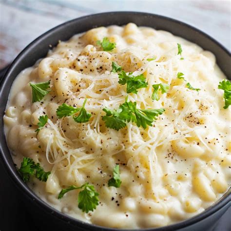 White Cheddar Mac and Cheese (Easy Stovetop Method!) | Bake It With Love