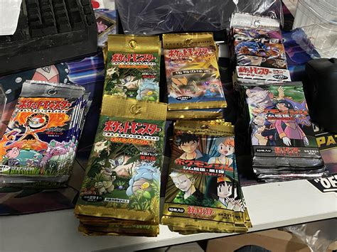 Vintage packs 🔥 : r/PokemonTCG