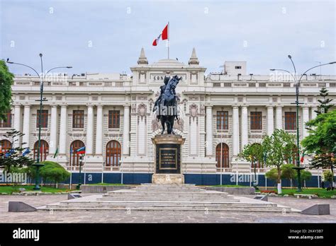 Congress of the Republic of Peru. Lima Peru Stock Photo - Alamy