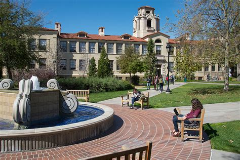 About Pomona College | Pomona College in Claremont, California - Pomona College