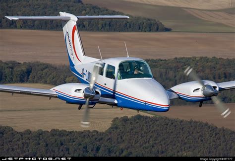 Beechcraft BE 76 Duchess - Airplane Request Forum - X-Plane.Org Forum