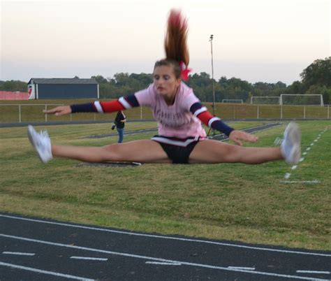 2013 Varsity Football - Northern High School Cheerleaders